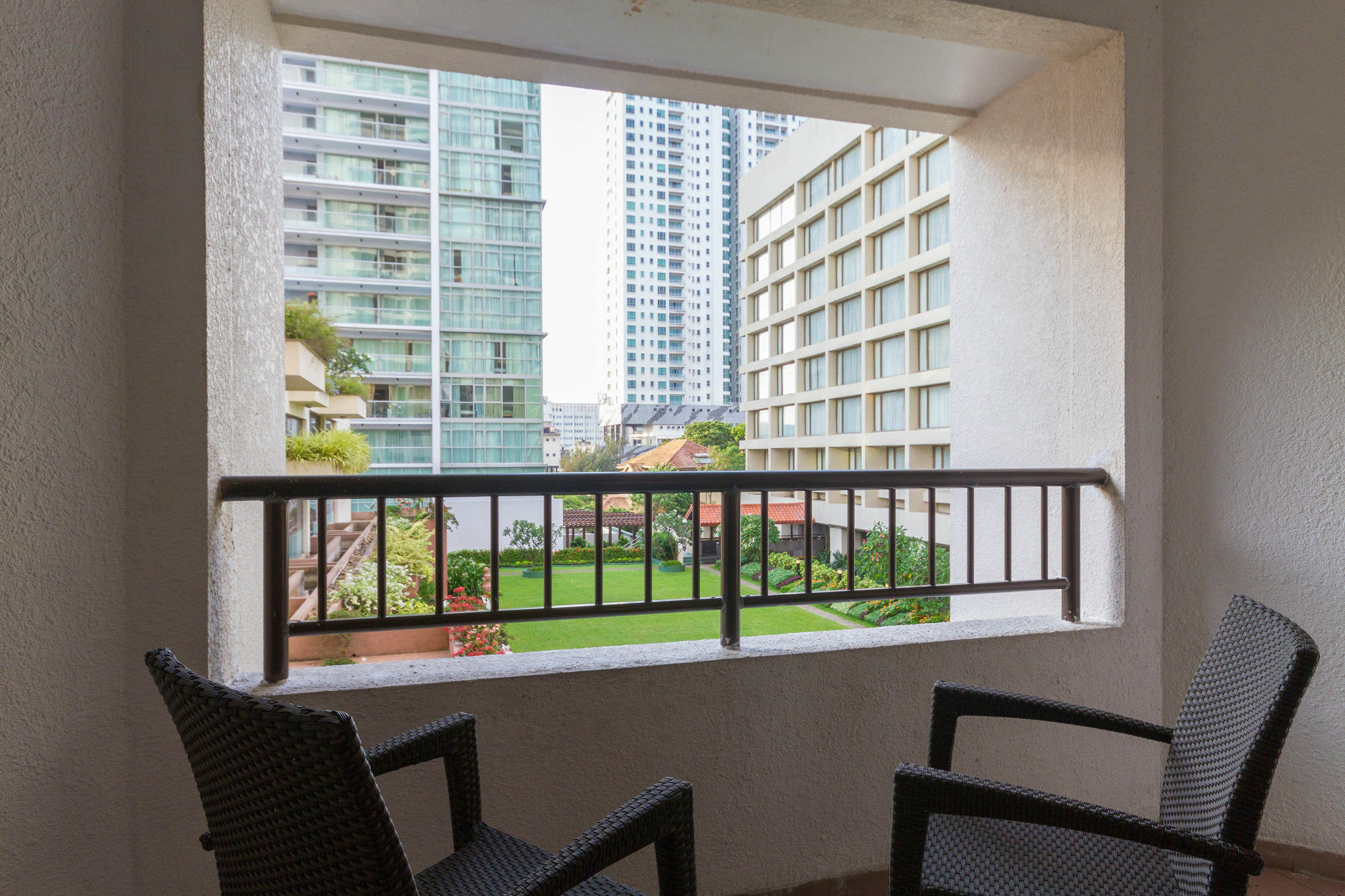 Crescat Residencies Apartment Colombo Exterior photo
